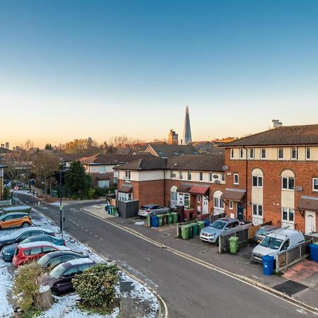 Cozy Apartment In Greater London - 1Br,1 Bath ภายนอก รูปภาพ